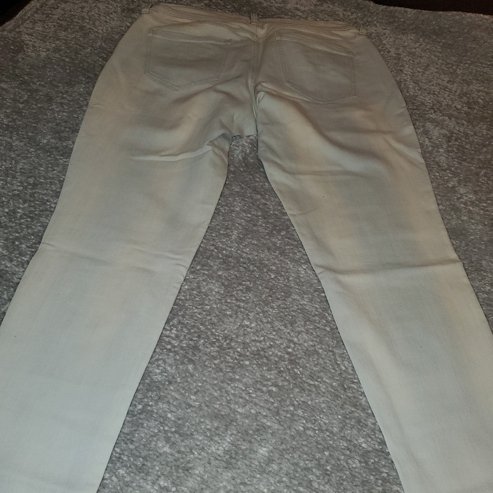 Jean - Picture 2 of 2